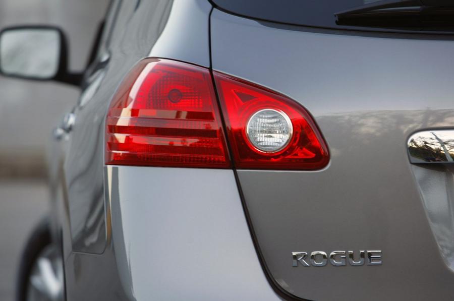  Nissan Rogue 2011 года  (US) (фото 67 из 69)